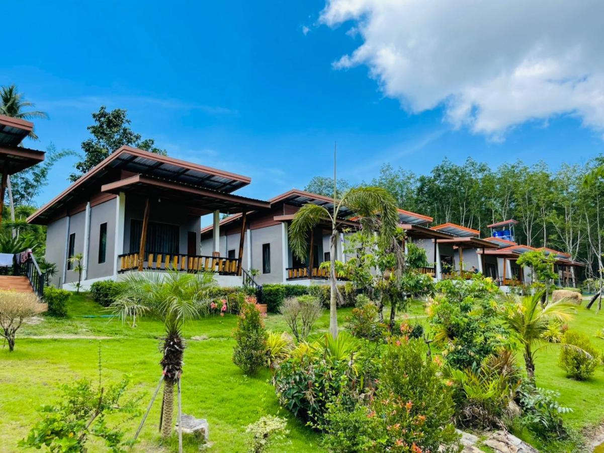 Phurin Thara Resort Koh Lanta Exterior photo